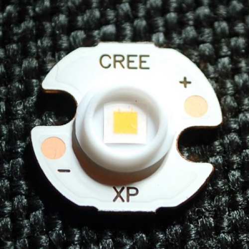 CREE LED XP-L HI V3 3000K auf 16mm Kupferplatine