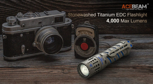 Acebeam E70TI EDC Taschenlampe Titan Camera