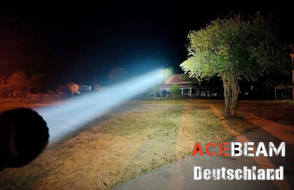 ACEBEAM L19-2.0 OSRAM weiss lichtkegel ACEBEAM L19-2.0 OSRAM weiss lichtkegel